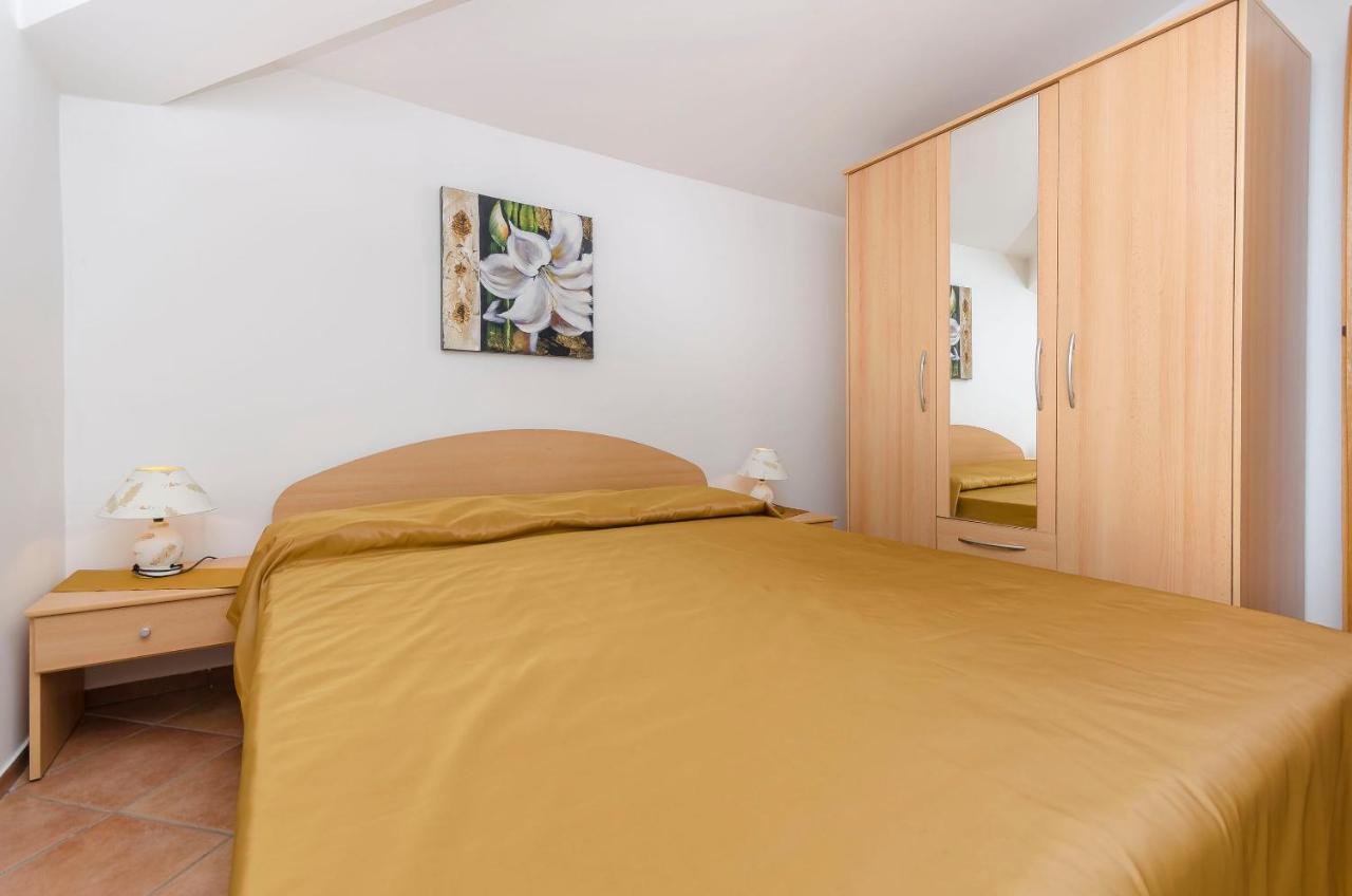 Apartments Villa Estella Срима Екстериор снимка